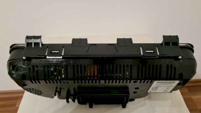 BMW F10/F11, kilometar sat