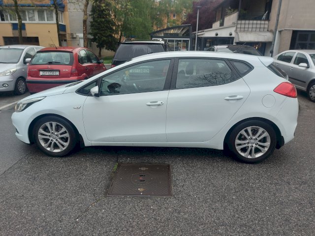 1.4 crdi 1.vlasnik