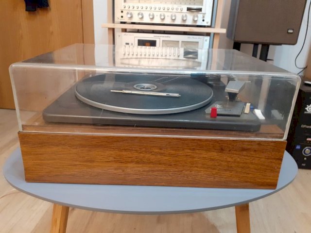 GARRARD MODEL 2000