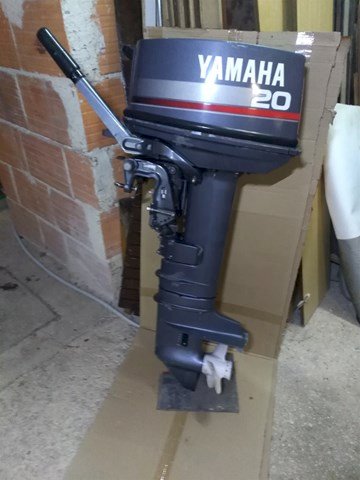 YAMAHA 20 2T