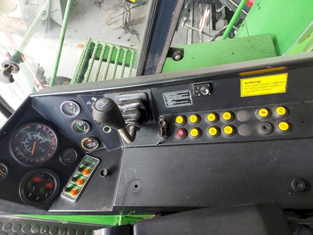 KOMBAJN 3610