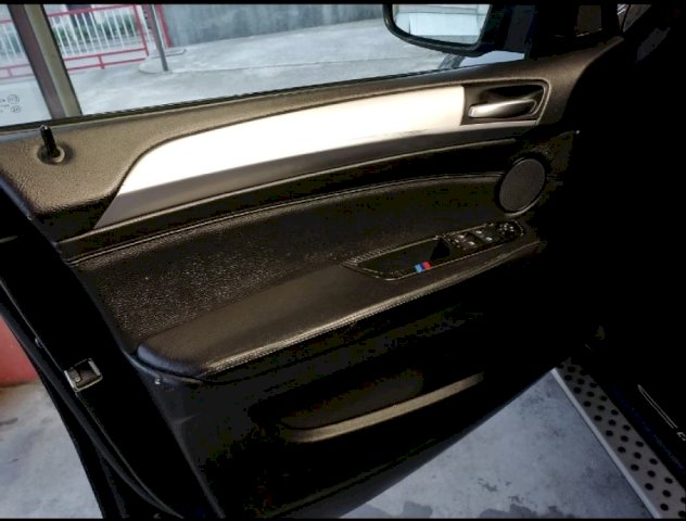 BMW X6 3.0d Xdrive zamjena za Teslu