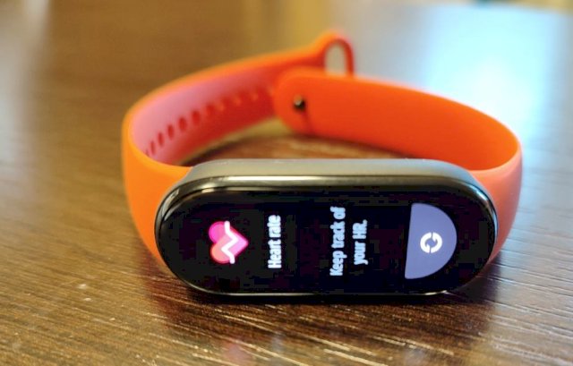XIAOMI MI BAND 6 + ORIGINAL XIAOMI NARUKVICE U BO