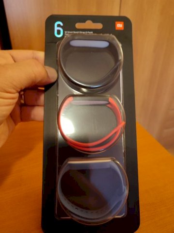 XIAOMI MI BAND 6 + ORIGINAL XIAOMI NARUKVICE U BO