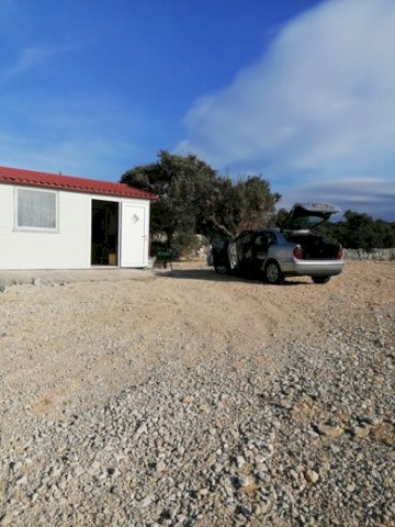 800m2, 3 red od mora mandre