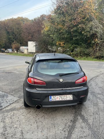 Alfa Romeo 147