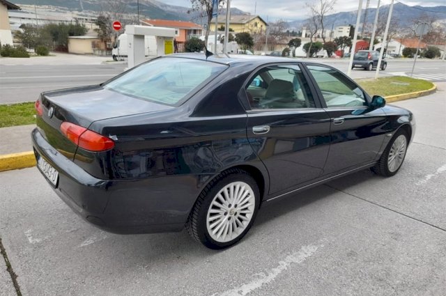 Alfa Romeo 166 2.4 JTD 135 kW