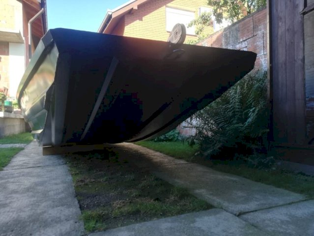 Aluminijski čamac NOVO PRILIKA