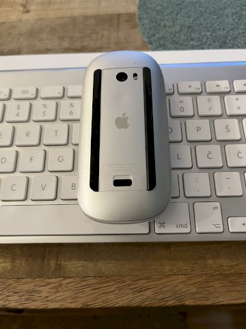 Apple tipkovnica i miš