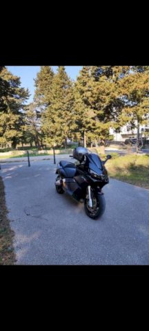 Aprilia SRV 850