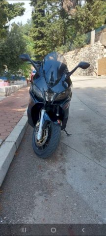 Aprilia SRV 850