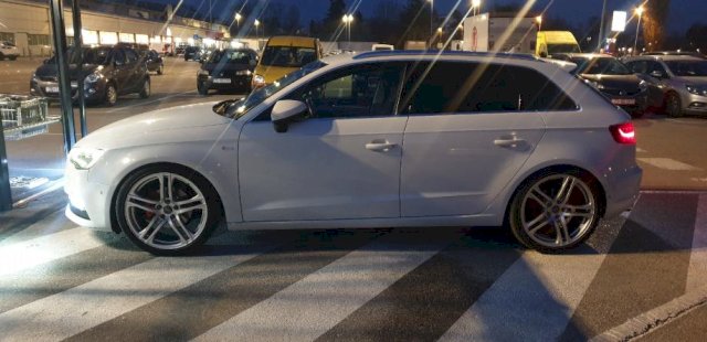 Audi A3 2,0 TDI S-Tronic, S-Line