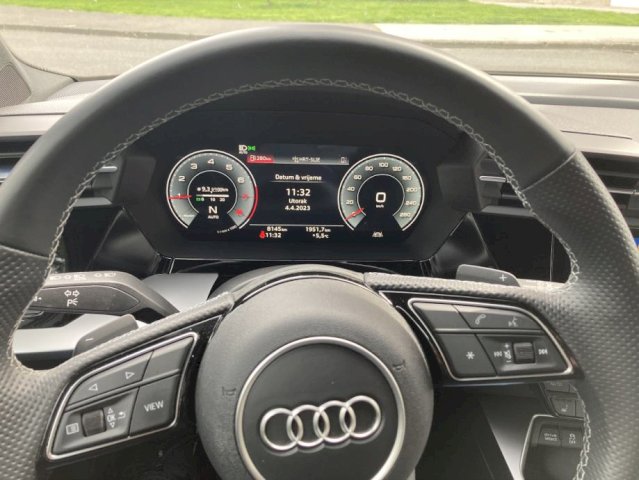 Audi A3 30 TFSI automatik