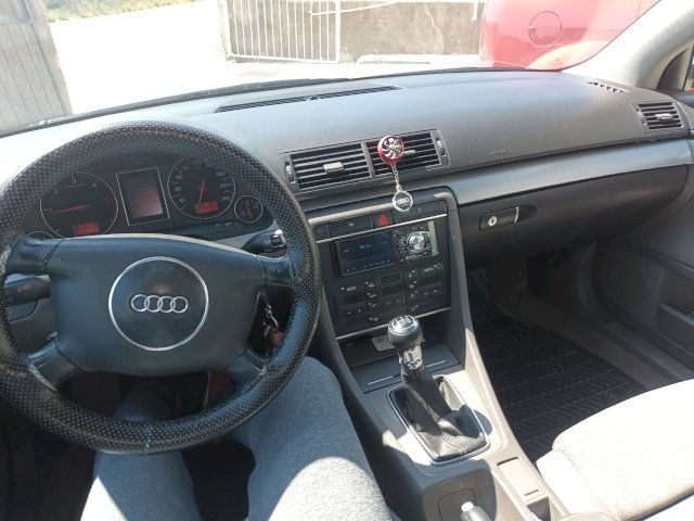 Audi A4 1.9tdi limunzina