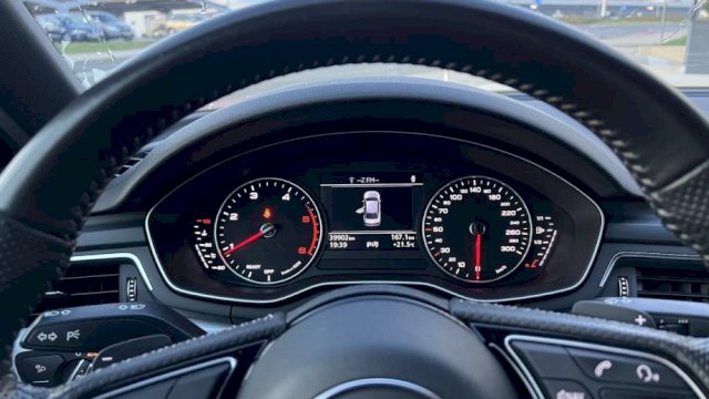 Audi A4 2,0 TDI automatik