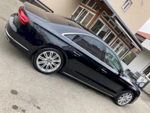 Audi A8 3.0TDI**ACC**360KAMERA**ŠIBER**BOSE**