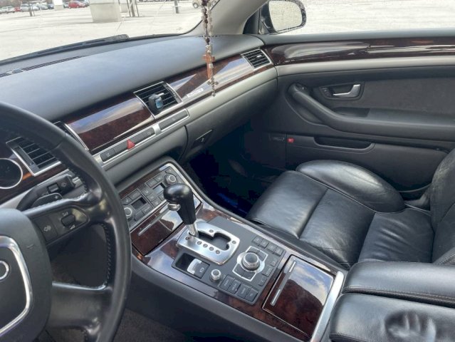 Audi A8 3,0 V6 TDI automatik