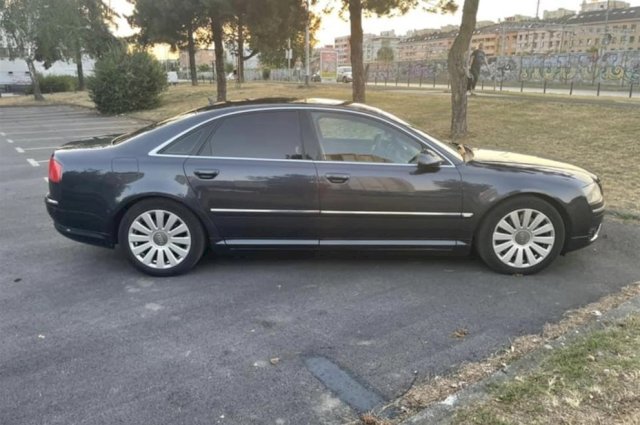 Audi A8 4.2 quattro + LPG