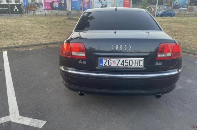 Audi A8 4.2 quattro + LPG