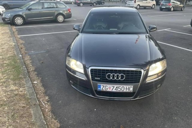 Audi A8 4.2 quattro + LPG