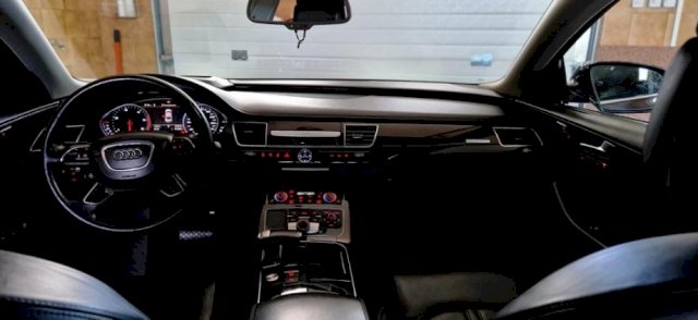 Audi A8L 3,0 TDI quattro full oprema top stanje