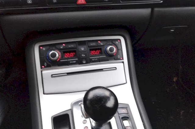 Audi A8 L
