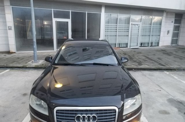 Audi A8 L