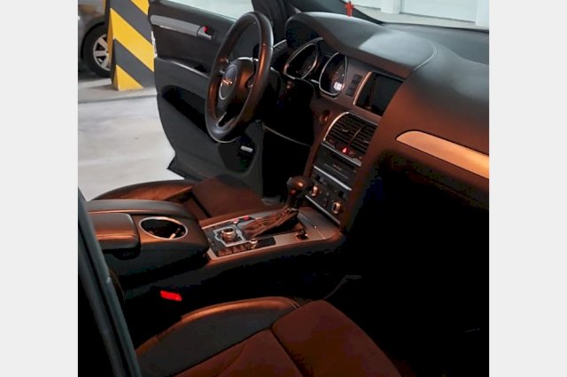 Audi Q7 Audi q7 3.0 tdi 8 brzina 2013 godište Fu