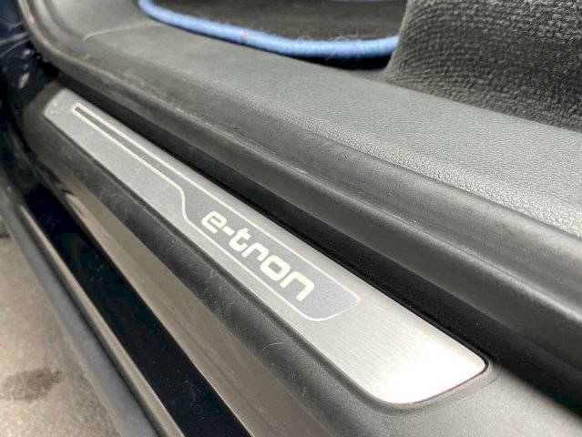 Audi Q7 E-TRON 3.0 TDI Quattro