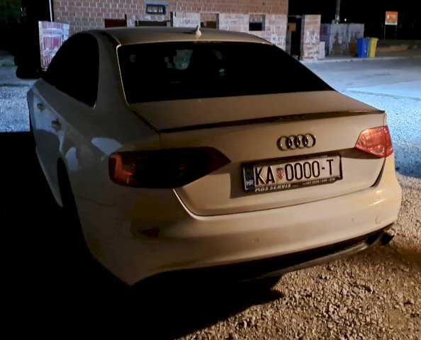 Audi a4 3.0tdi quattro sline 313ks