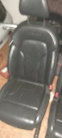 Audi rsq3 kožna unutrašnjost sa oplatama