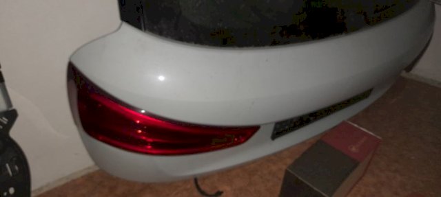 Audi rsq3 svi dijelovi limarije