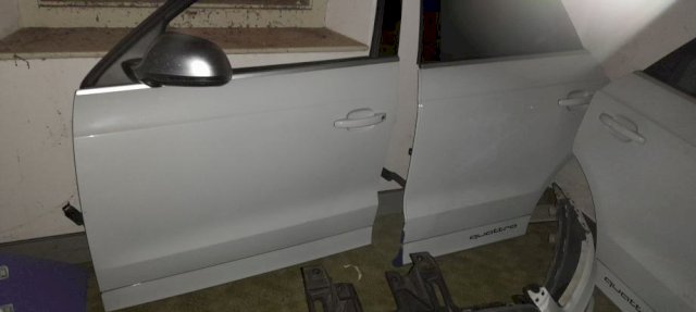 Audi rsq3 svi dijelovi limarije