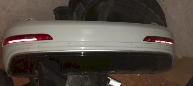 Audi rsq3 svi dijelovi limarije