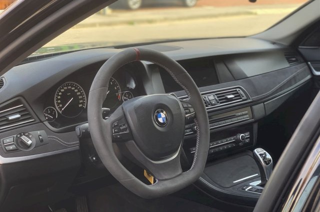 BMW 550i M PAKET/INDIVIDUAL TOP STANJE!