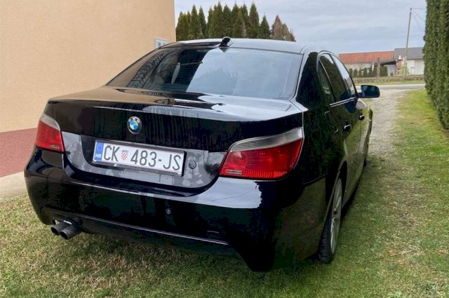 BMW 5 e60