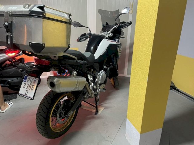 BMW Gs F850 , Doslovce nov 2800km!, 2020 god.
