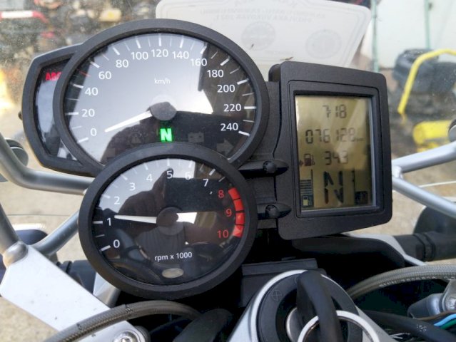 BMW R1200R 1200 cm3, 2006 god.