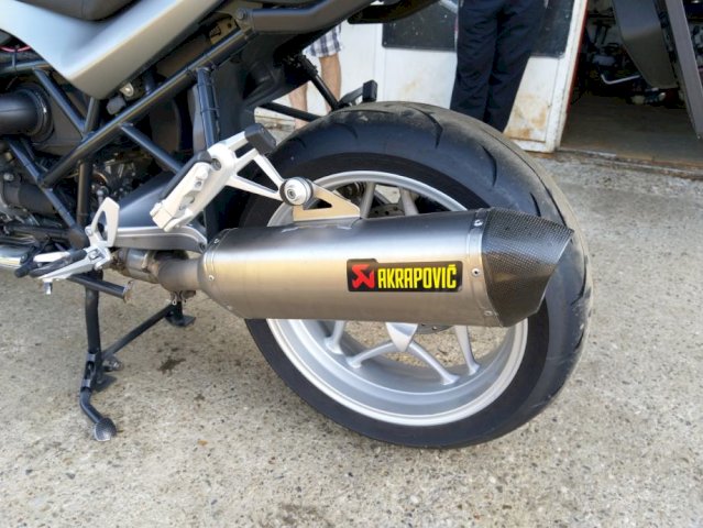 BMW R1200R 1200 cm3, 2006 god.