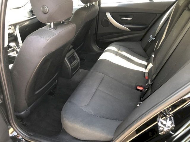 BMW SERIJA 3 u super stanju, reg 1 GOD.
