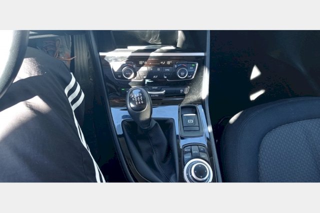 BMW Serija 2 Active Tourer 218 d