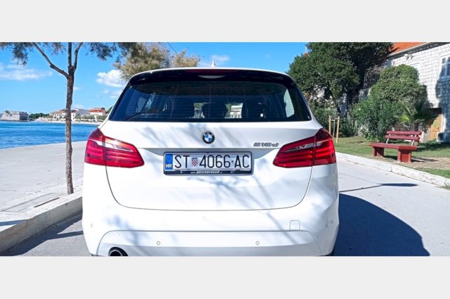 BMW Serija 2 Active Tourer 218 d