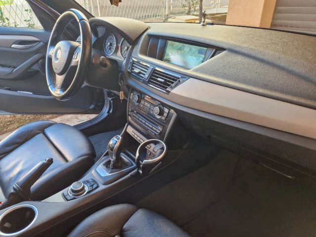 BMW X1 xDrive25d FULL OPREMA