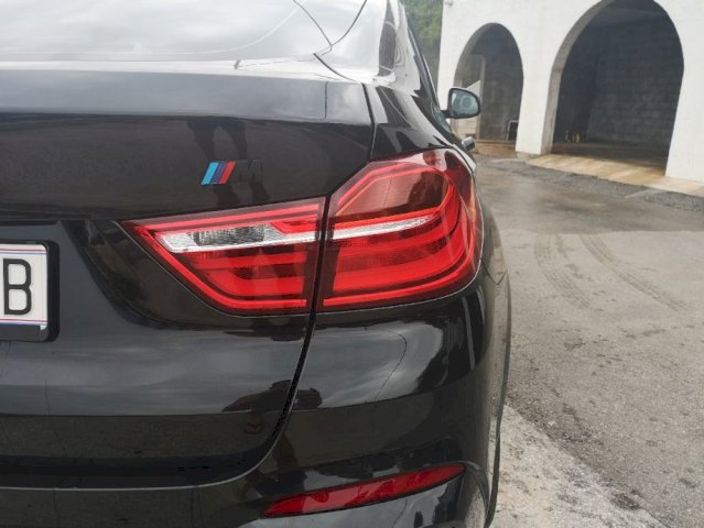 BMW X4 30d M pak 4x4
