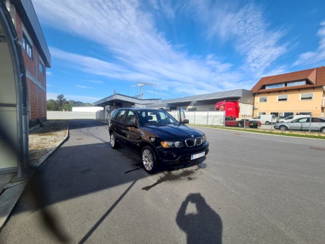 BMW X5 3,0 i automatik