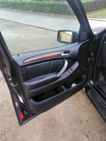 BMW X5 4,4 i