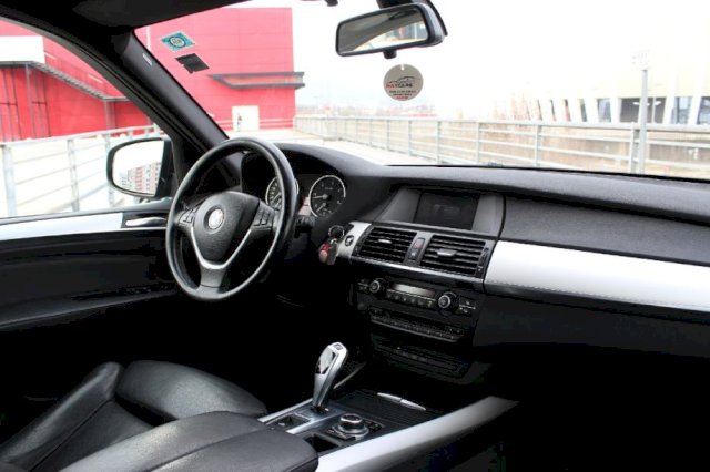 BMW X5 xDrive30d Sport - facelift model
