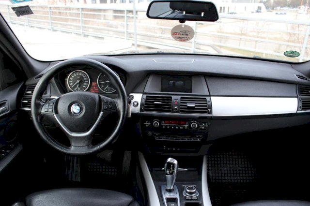 BMW X5 xDrive30d Sport - facelift model