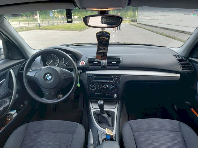 BMW serija 1 118d(2.0motor)