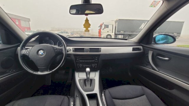 BMW serija 3 320d